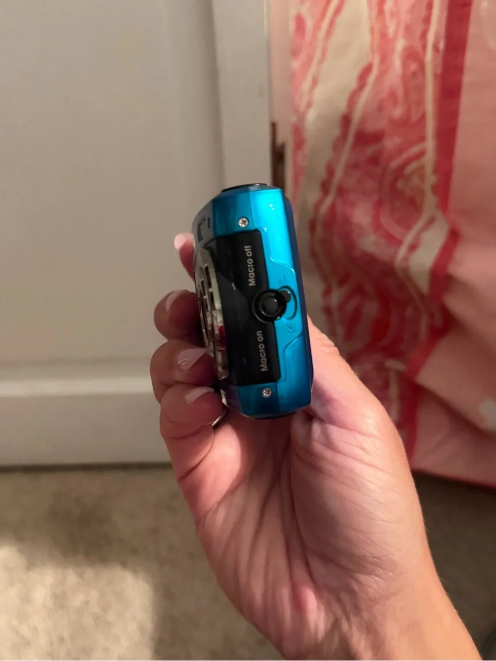 Vintage Polaroid Waterproof Compact Digital Camera in Teal Blue
